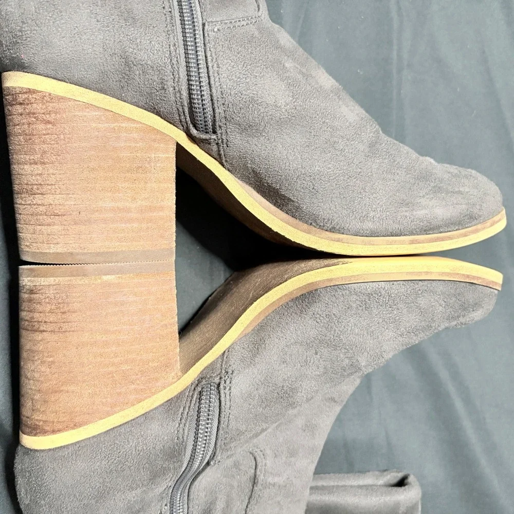 Melrose and Market Grey‎ Faux Suede Over The Knee Block Heel Boots Womens 8M